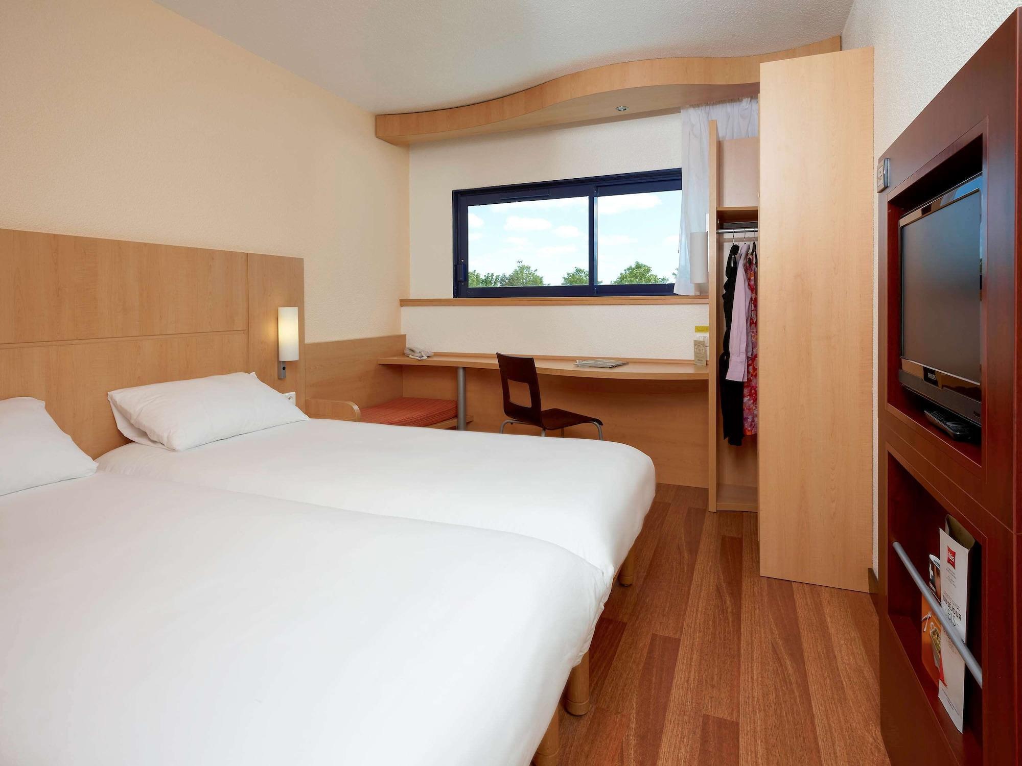 Hotel Ibis Site Du Futuroscope Chasseneuil-du-Poitou Exteriér fotografie