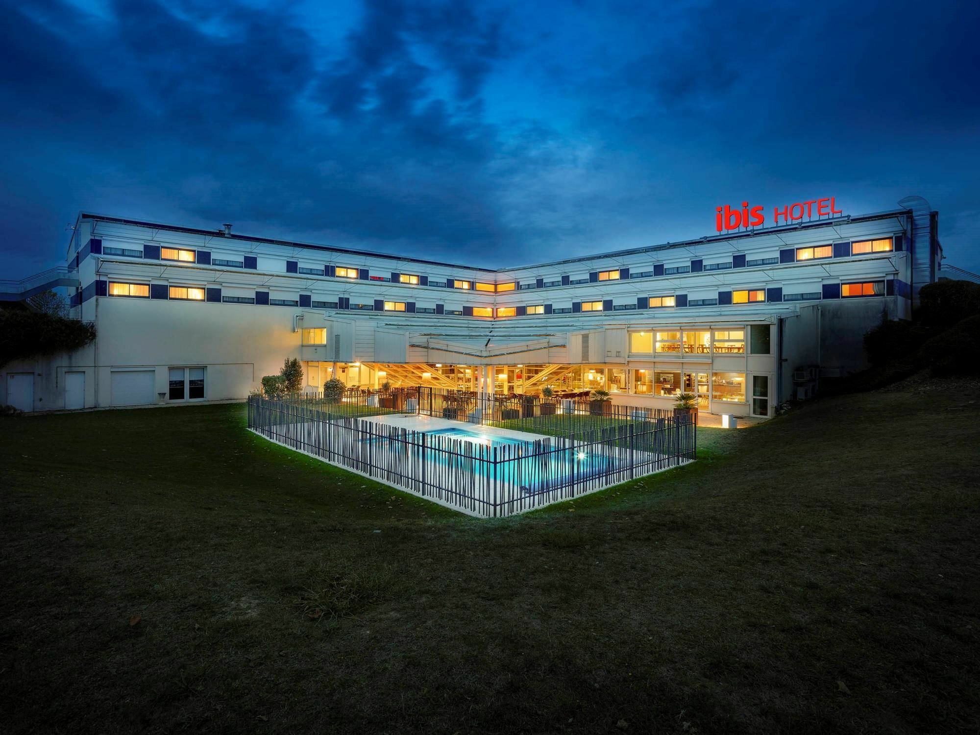 Hotel Ibis Site Du Futuroscope Chasseneuil-du-Poitou Exteriér fotografie
